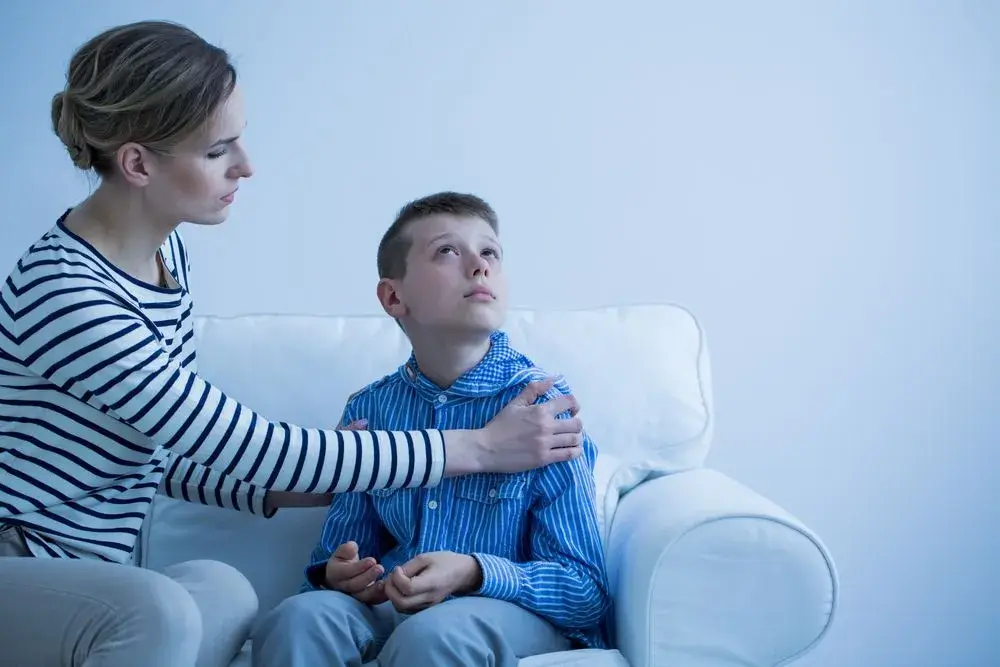 Cómo ayudar a los padres o familias de niños con autismo